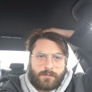 Meet your Posher, Ax